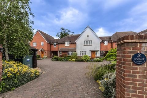 3 bedroom semi-detached house for sale, St. Lawrence Mews, Worthing