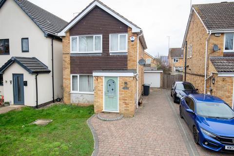 3 bedroom detached house for sale, 24 Roses Close, Wollaston