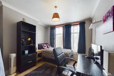 2 bedroom house for sale, Sylverdale Road, Croydon