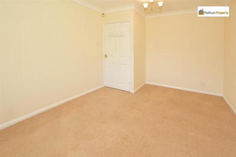 9 Avion Close, Stoke-on-trent, ST3 7QP