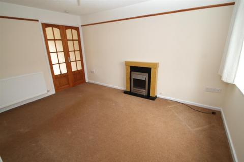 2 bedroom terraced house to rent, Hermitage Close, Westbury