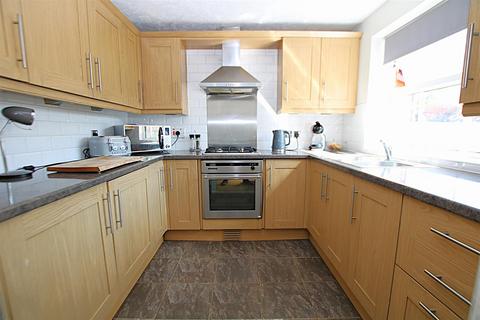 11 Basil Close, Northampton, NN4 0TQ