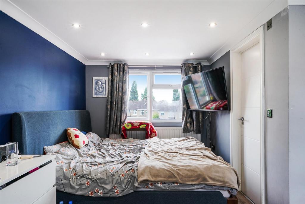 39 Merton Avenue - YQ4 Tye HOq SMwz7at Zv WB.jpg