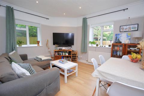 Flat 3, Oslo Court Baltic Close, London, SW19 2BL