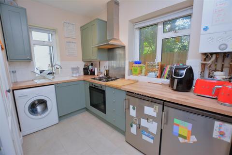 Flat 3, Oslo Court Baltic Close, London, SW19 2BL