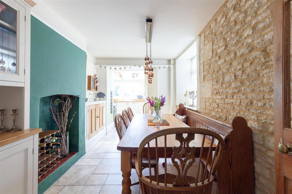 Dining Room 3.jpg