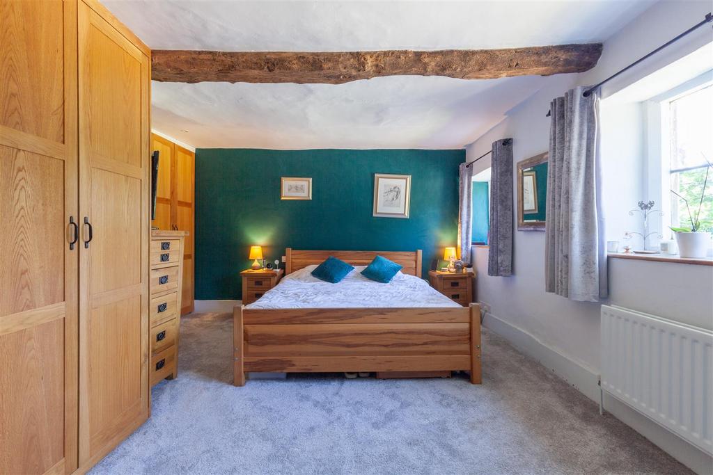 Master Bedroom 1.jpg