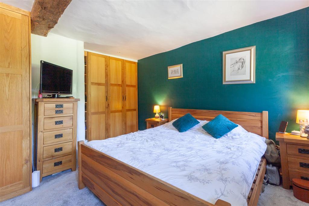 Master Bedroom 2.jpg