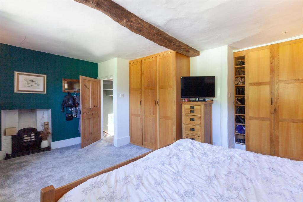Master Bedroom 3.jpg