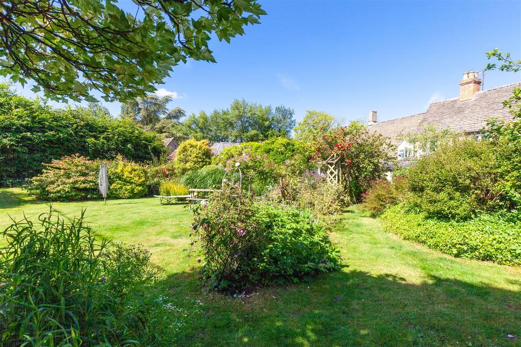 Garden 2.jpg