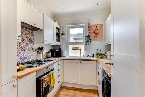 2 bedroom flat for sale, Valencia Road, Worthing