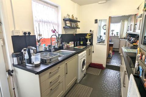 37 Croft Road, Nuneaton, CV10 7EJ