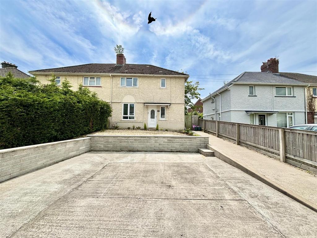 Mount Pleasant, Gowerton, Swansea 3 bed semidetached house for sale