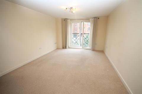 2 bedroom apartment to rent, Viridian Square, Aylesbury HP21