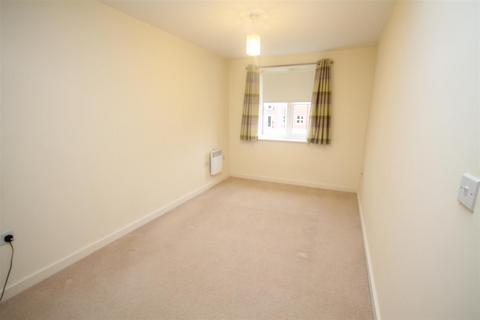 2 bedroom apartment to rent, Viridian Square, Aylesbury HP21