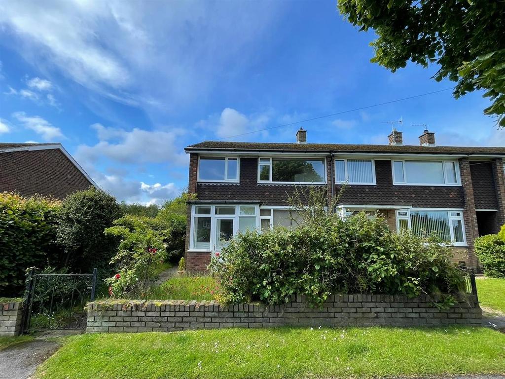 Moor Lane, Scarborough YO12 3 bed semidetached house for sale £189,950