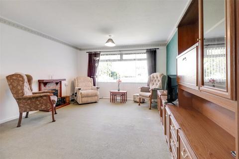 10 The Links, Northam, Bideford, EX39 1LS
