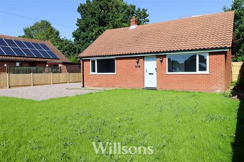2 bedroom detached bungalow for sale, Sutton Road, Huttoft, Alford