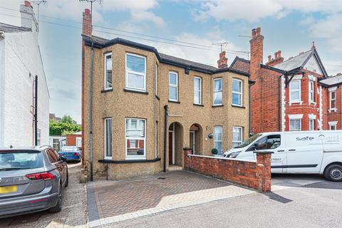 3 bedroom semi-detached house for sale, St. Michaels Road, Aldershot GU12