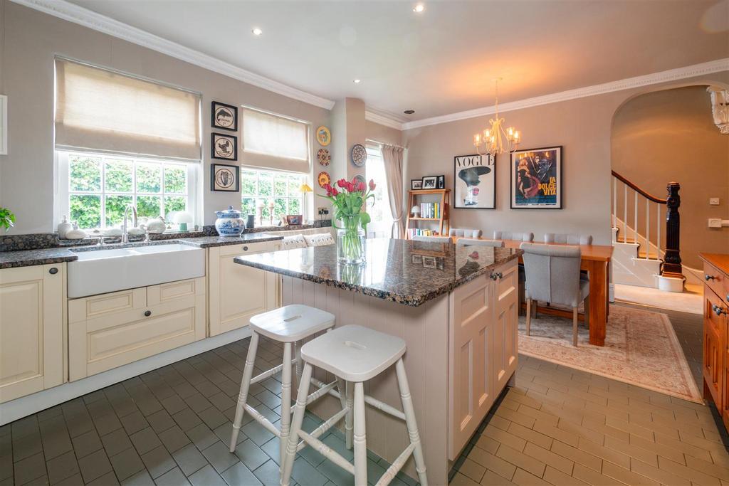 Dining Kitchen