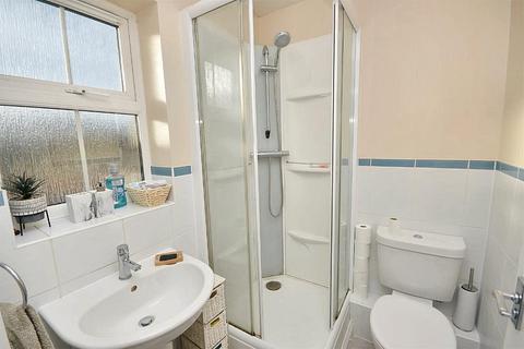 2 bedroom flat for sale, Blenheim Square, Lincoln