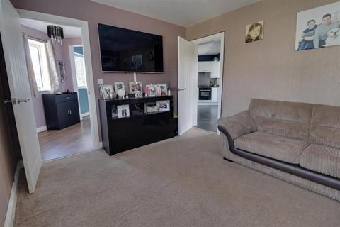 35 Ermin Park, Brockworth, Gloucester, GL3 4DD
