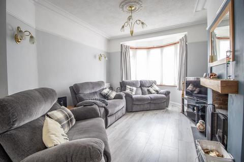 3 bedroom terraced house for sale, Silverdale Avenue, Westcliff-on-Sea SS0