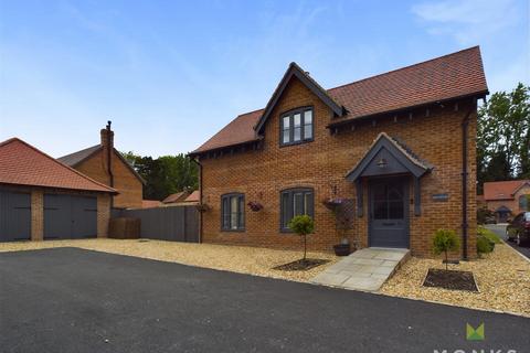 3 bedroom detached house for sale, Park Crescent, Park Hall, Oswestry