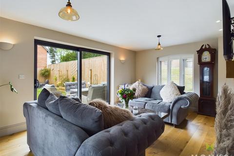 3 bedroom detached house for sale, Park Crescent, Park Hall, Oswestry