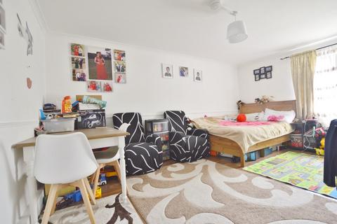 250 Gurney Close, Barking, IG11 8LB