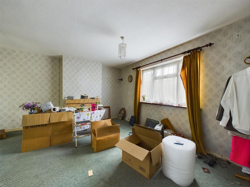 CAM02885 G0-PR0150-STILL002.jpg