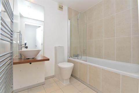 2 bedroom flat to rent, Quaker Street, Spitalfields, E1