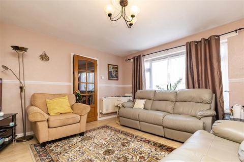 3 bedroom end of terrace house for sale, Wheelers, Epping