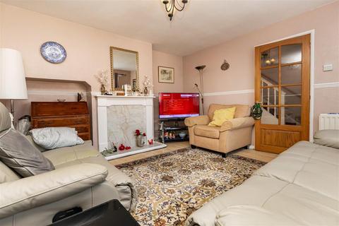 3 bedroom end of terrace house for sale, Wheelers, Epping