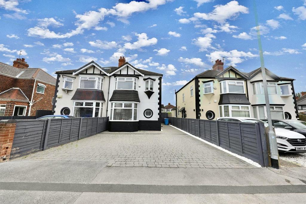 119 Belgrave Drive - Front edit.jpg