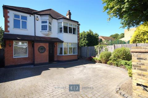 4 bedroom detached house for sale, Russell Road, Buckhurst Hill IG9