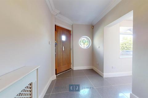 4 bedroom detached house for sale, Russell Road, Buckhurst Hill IG9