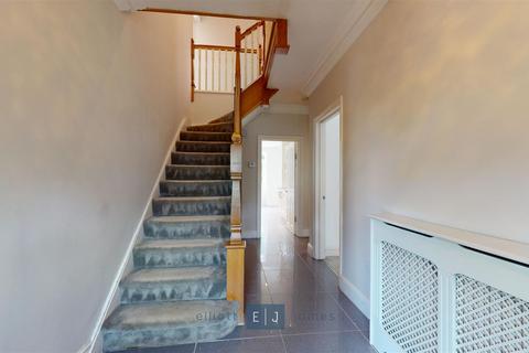 70 Russell Road, Buckhurst Hill, IG9 5QB