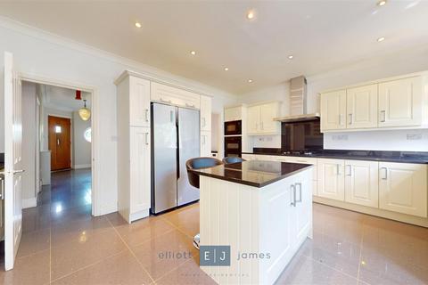 70 Russell Road, Buckhurst Hill, IG9 5QB
