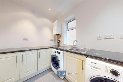 70 Russell Road, Buckhurst Hill, IG9 5QB