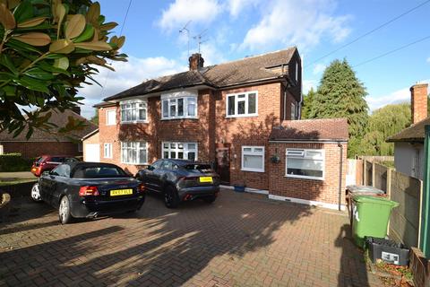 4 bedroom house to rent, Links Drive, Radlett