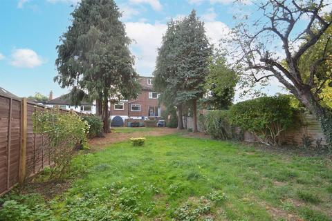 4 bedroom house to rent, Links Drive, Radlett