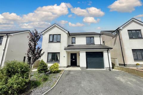 4 bedroom detached house for sale, Bro Mebyd, Bancffosfelen, Llanelli