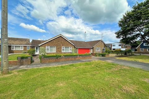 3 bedroom bungalow for sale, Corfe Close, Aylesbury HP21