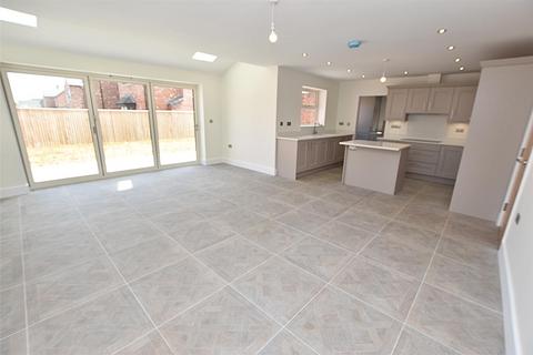 6 bedroom detached house for sale, Garcia Way, Tetney DN36