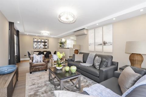 3 bedroom apartment to rent, St John's Wood Park, London NW8