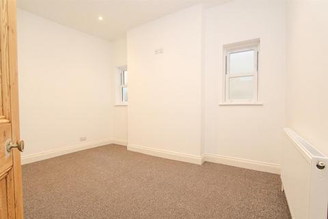 96 Taylor Road, Wallington, SM6 0BA