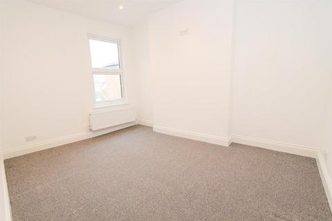 96 Taylor Road, Wallington, SM6 0BA