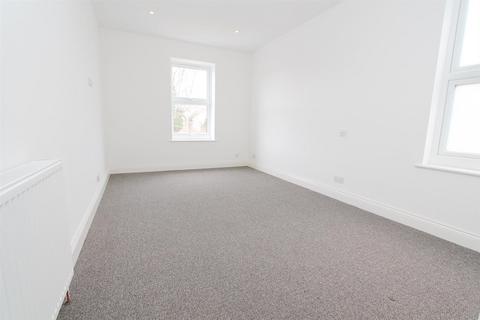 96 Taylor Road, Wallington, SM6 0BA