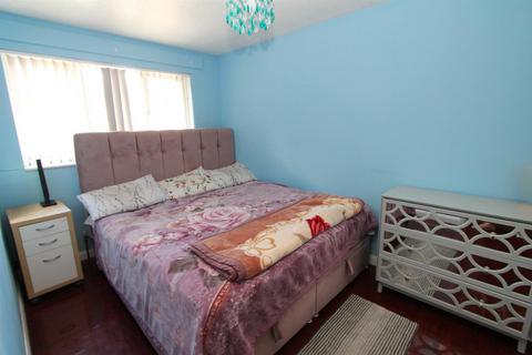 51 Sunkist Way, Wallington, SM6 9LQ